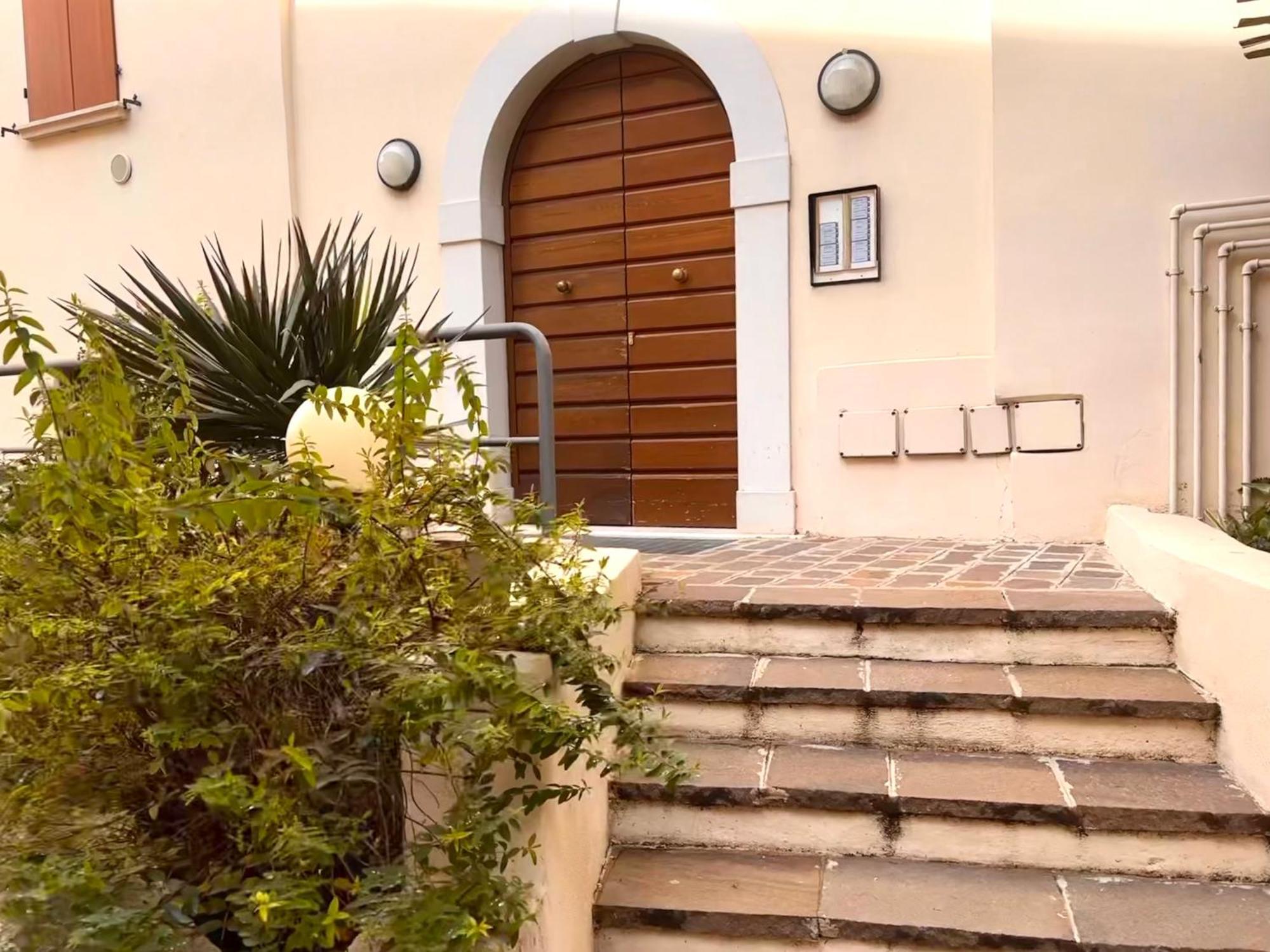 Apartament Gioiello Deco Nel Centro Storico Desenzano del Garda Zewnętrze zdjęcie